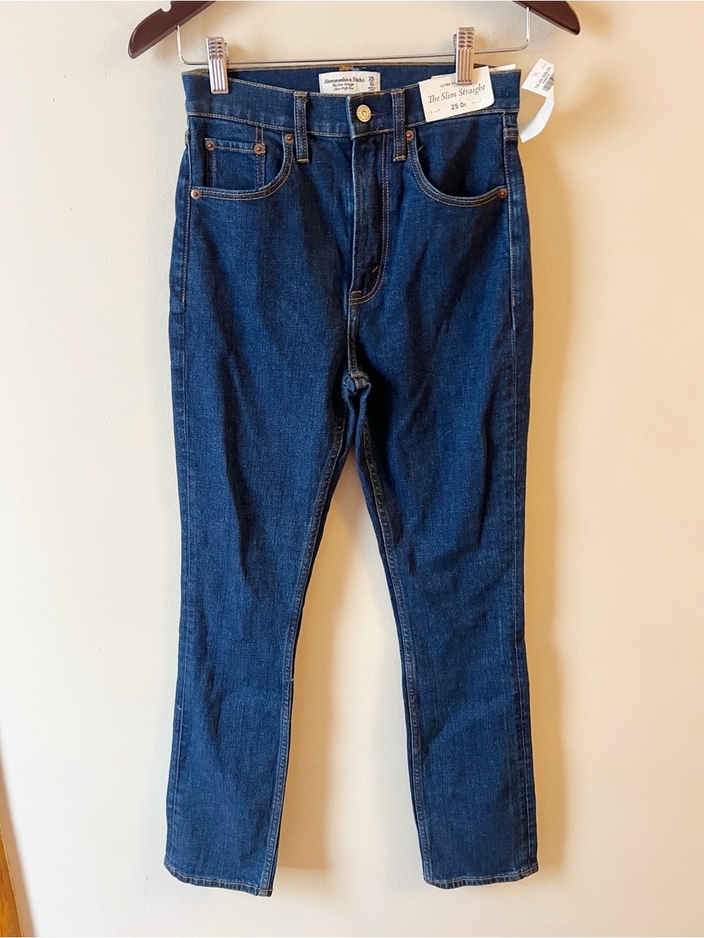 Abercrombie & Fitch Slim Straight Ultra High Rise Dark Blue Jeans Size 25/0s